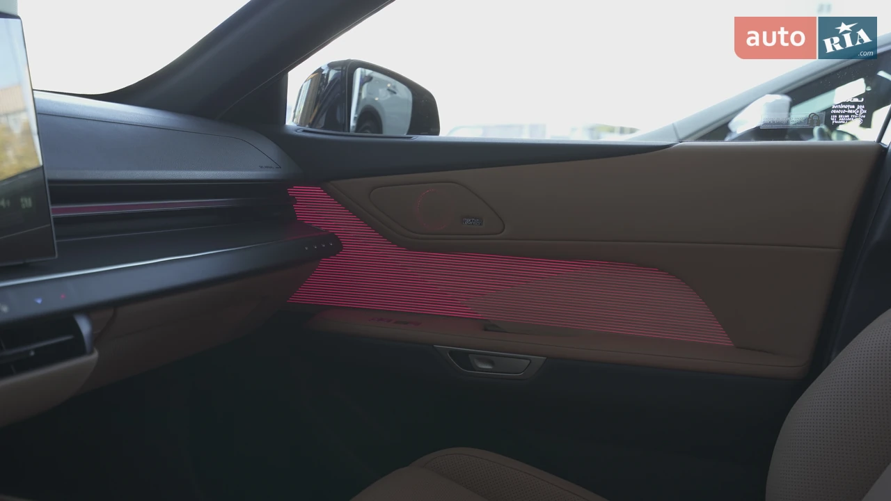 Lexus-30