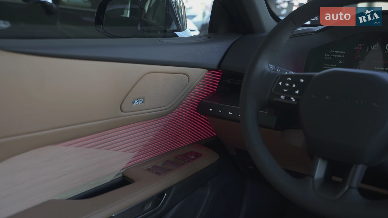 Lexus-28