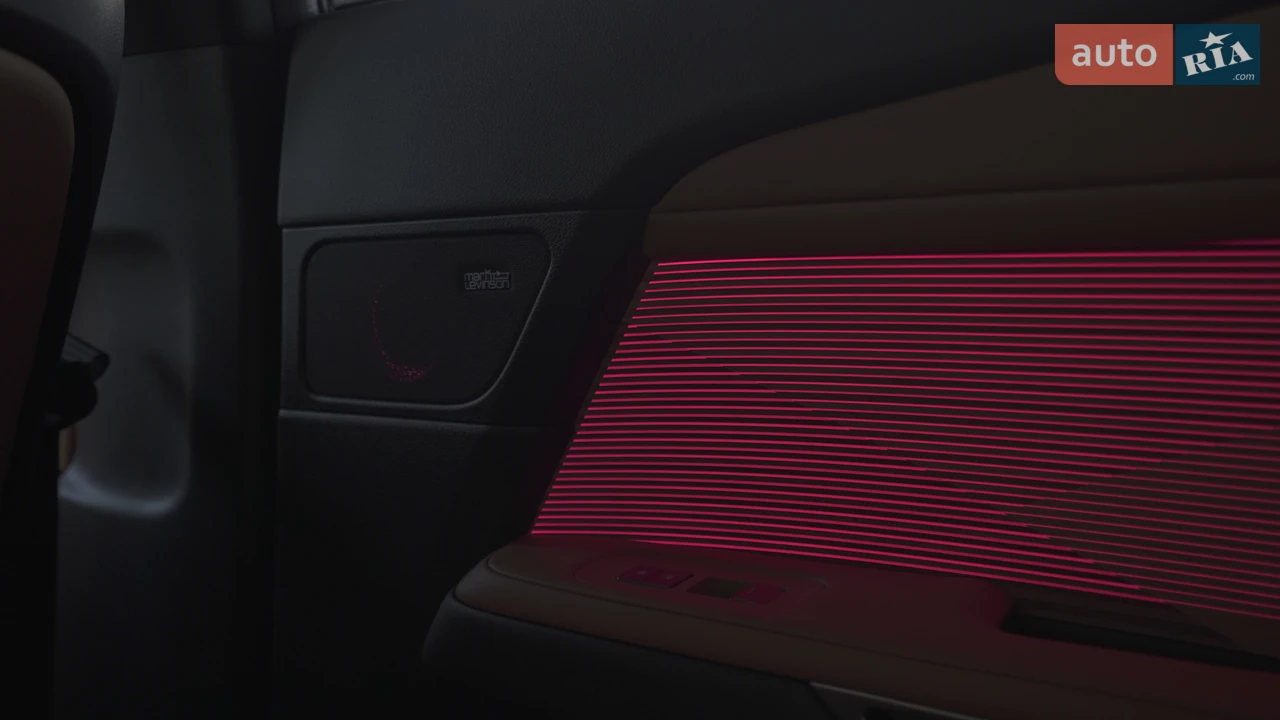 Lexus-27