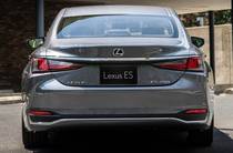 Lexus ES Business