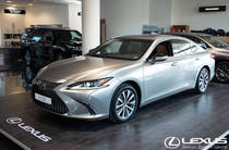 Lexus ES Business