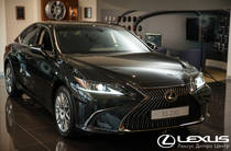 Lexus ES Business