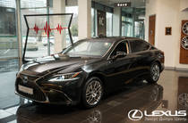 Lexus ES Business