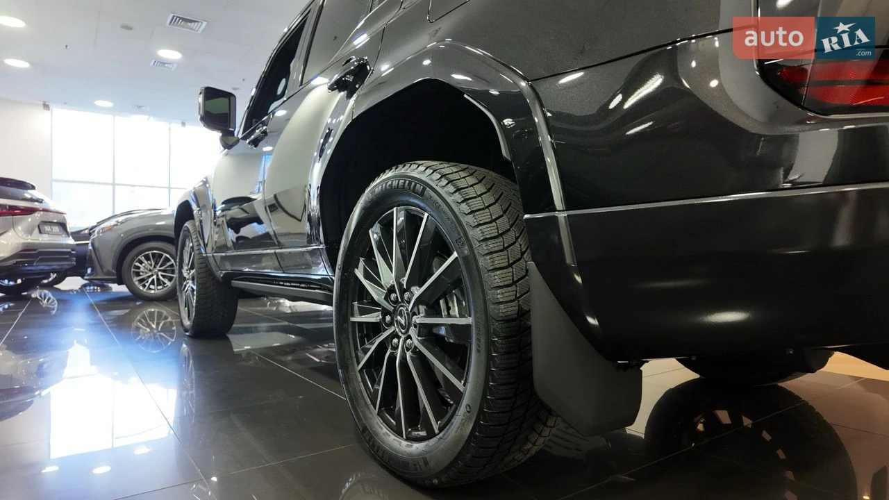Lexus-11