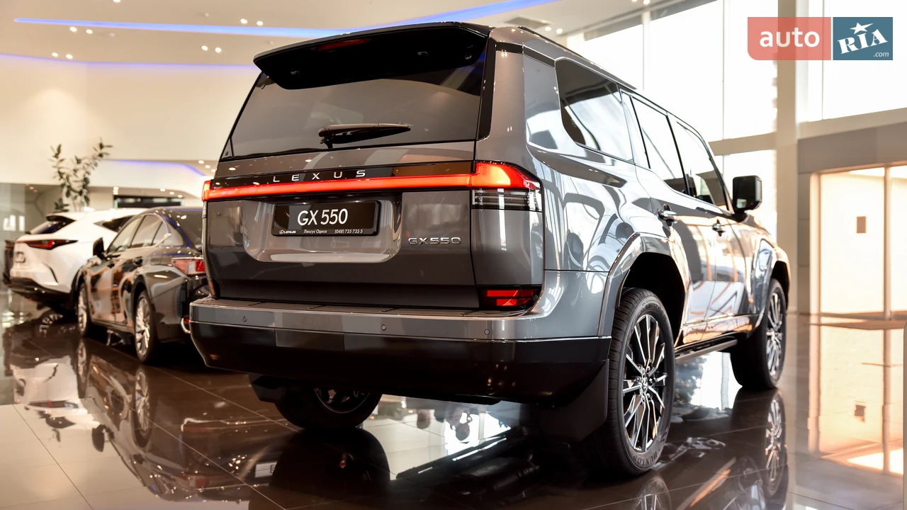Lexus-4