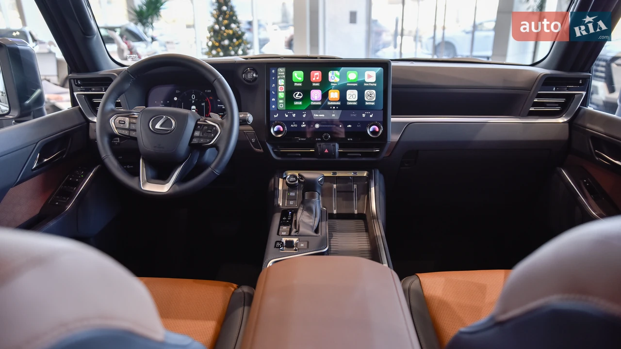 Lexus-13