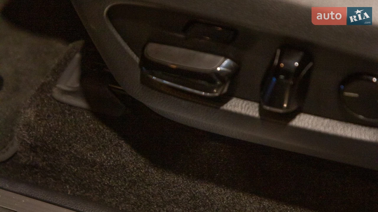 Lexus-0