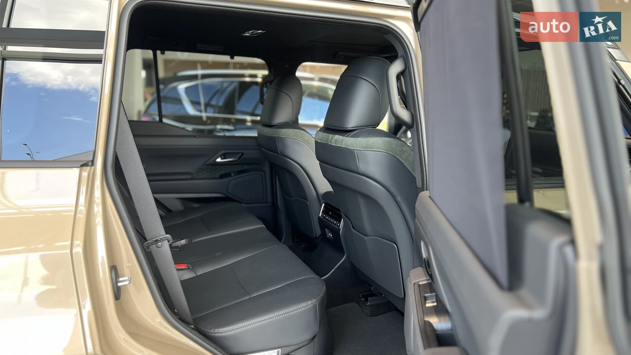 Lexus-1