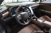 Lexus LBX Elegant