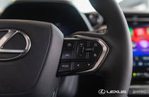 Lexus LBX Elegant