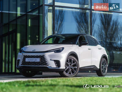 Новий Lexus LBX 2025 - фото 2