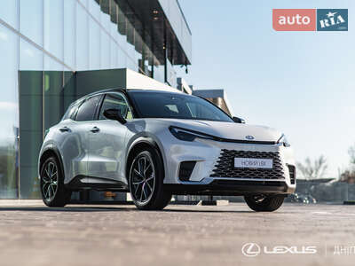 Новий Lexus LBX 2025 - фото 4