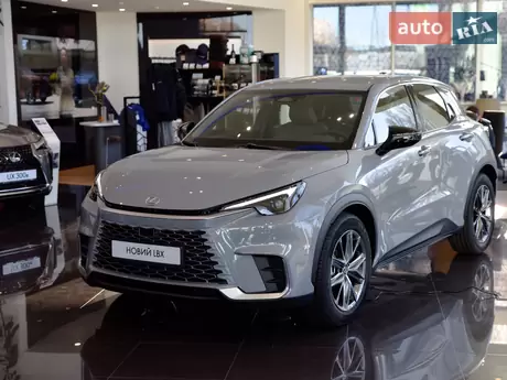 Lexus LBX 2025