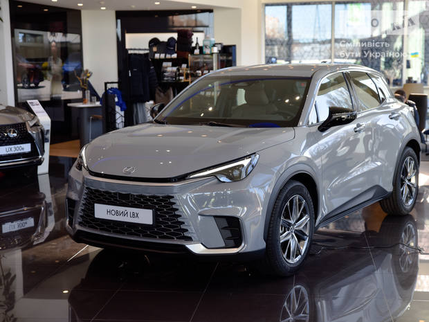 Lexus LBX 2025