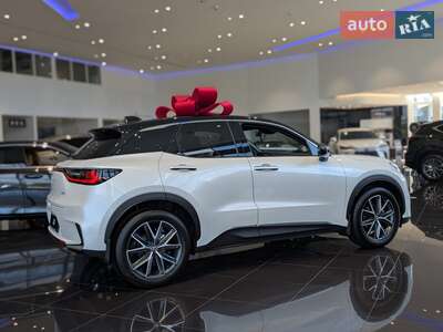 Новий Lexus LBX 2025 - фото 5