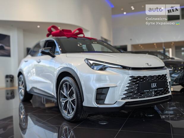 Lexus LBX 2025