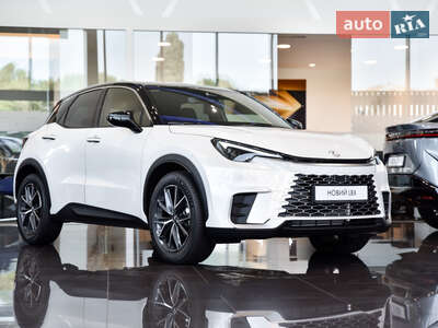 Lexus LBX 2025 Emotion