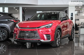 Lexus LBX 1.5h CVT (136 к.с.) 2025