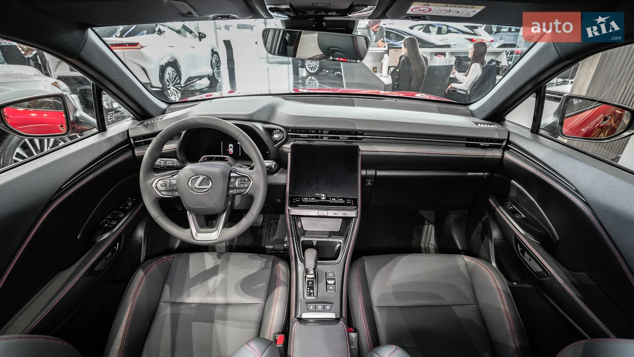 Lexus-11