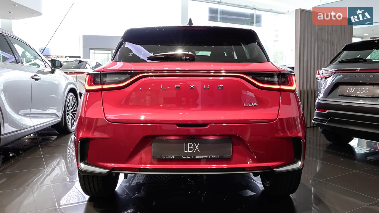Lexus-6