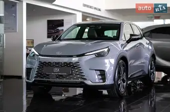 Lexus LBX