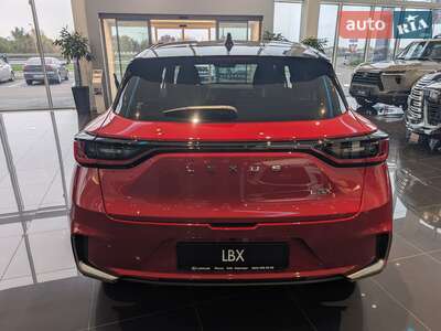 Новий Lexus LBX 2025 - фото 5