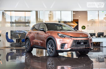 Lexus LBX 2025 Emotion
