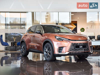 Lexus LBX 2025 Emotion