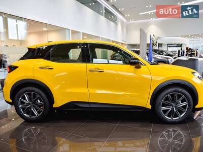 Новий Lexus LBX 2025 - фото 2