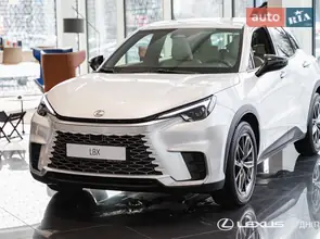 Lexus LBX