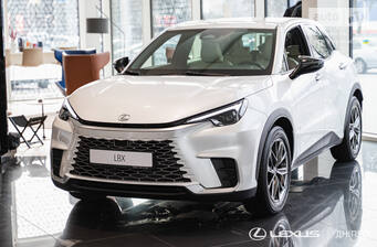 Lexus LBX 2025 Elegant