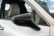 Lexus LBX Elegant