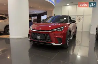 Lexus LBX