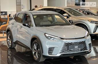 Lexus LBX 1.5h CVT (136 к.с.) 2026