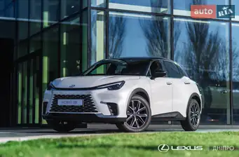 Lexus LBX