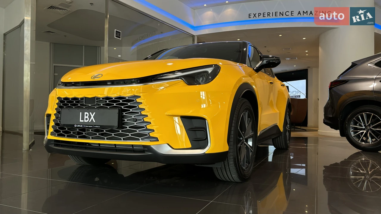 Lexus-18