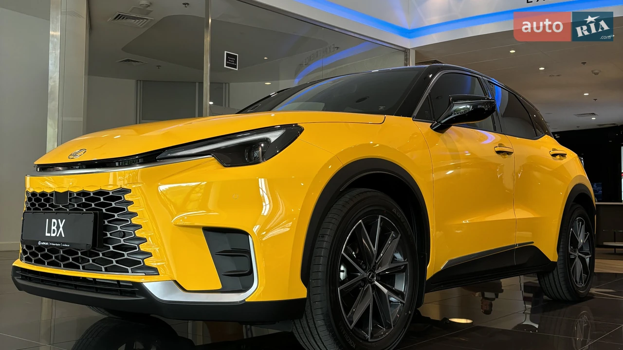 Lexus-17