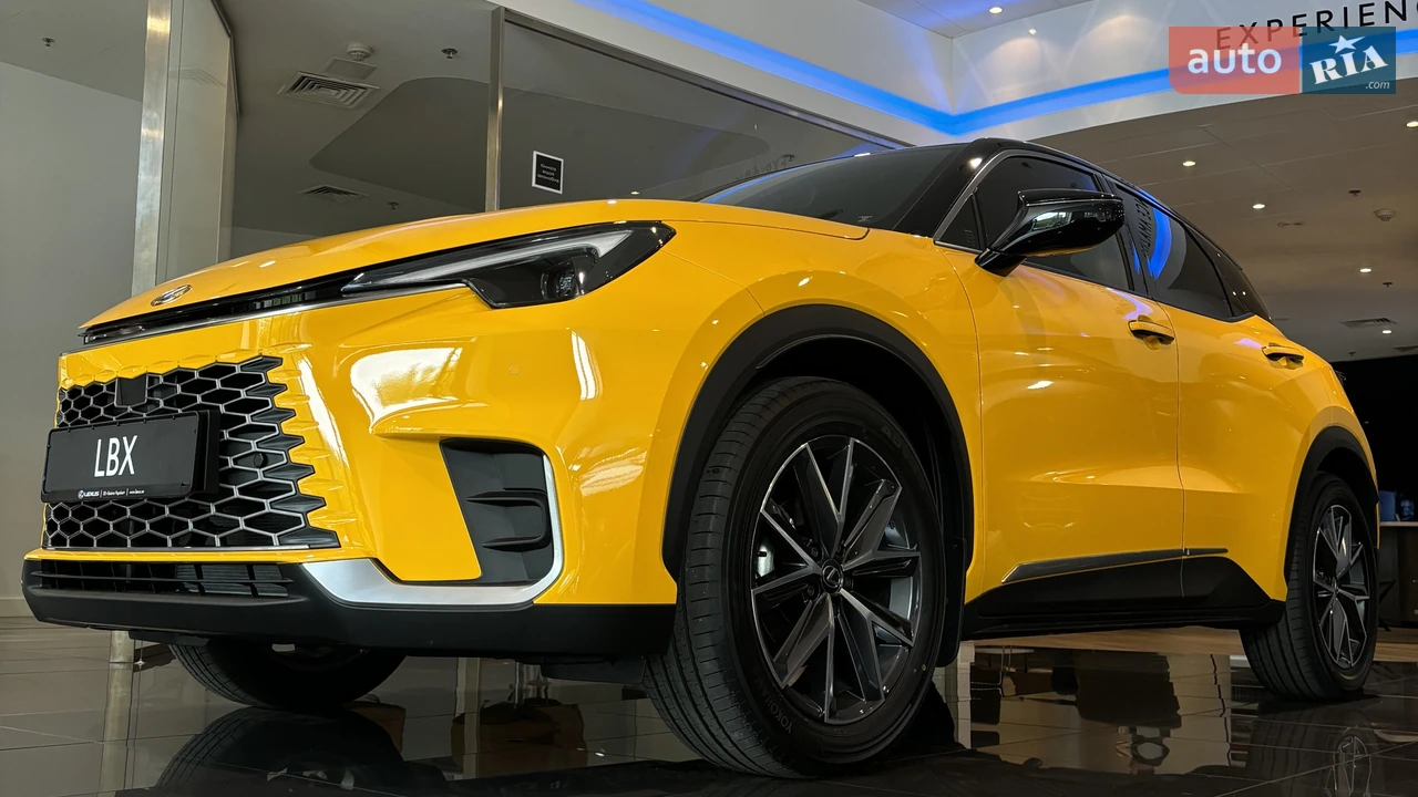 Lexus-15