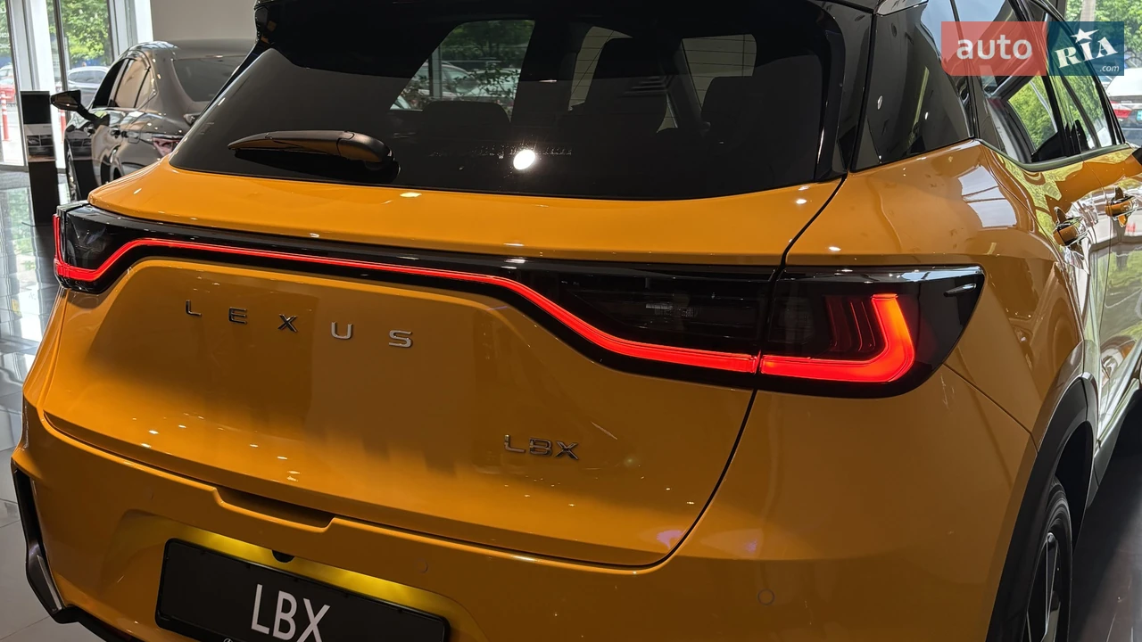 Lexus-3