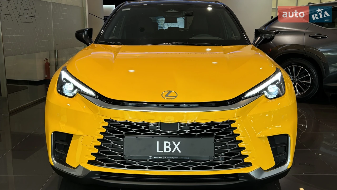Lexus-23