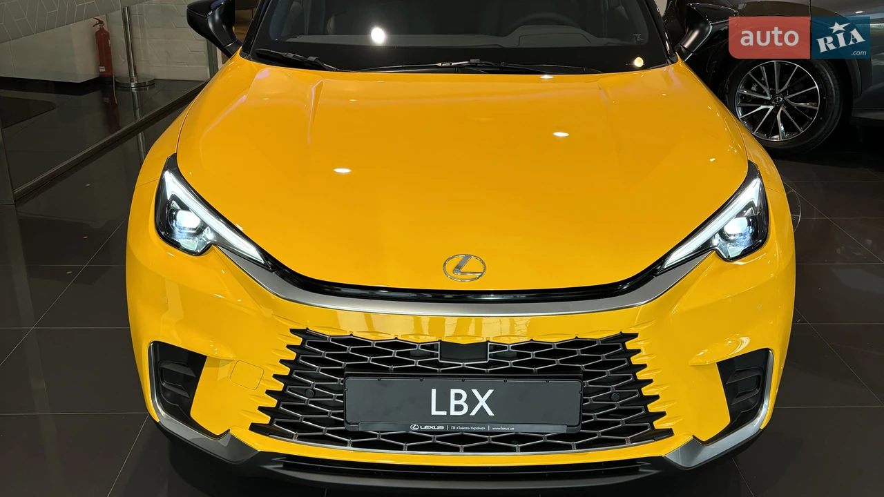 Lexus-33