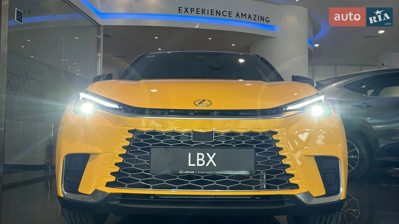 Lexus-41