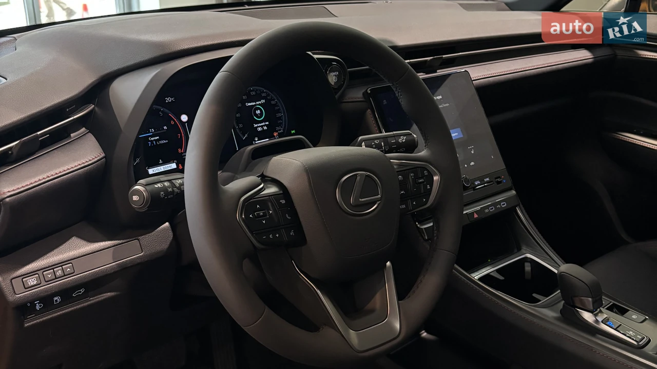 Lexus-28