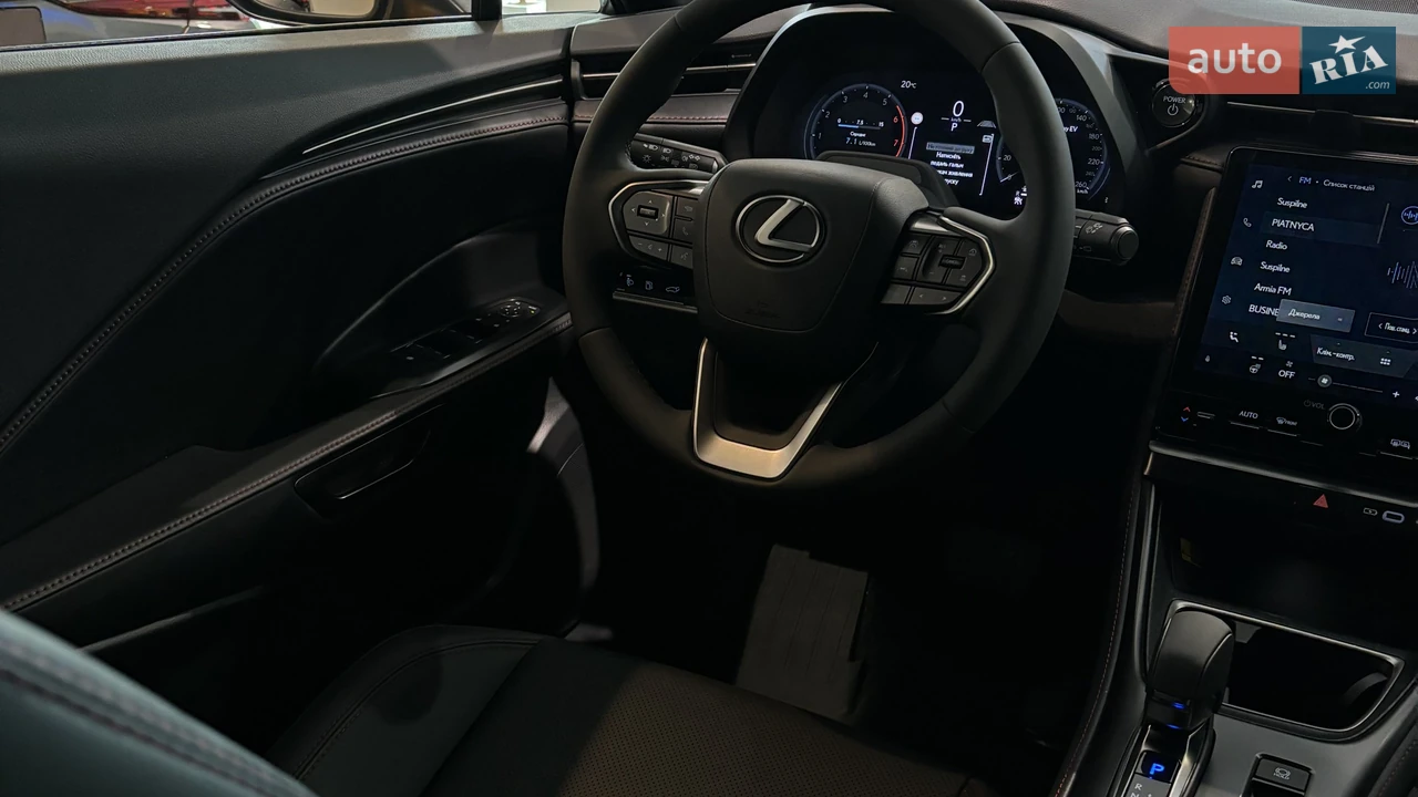 Lexus-0