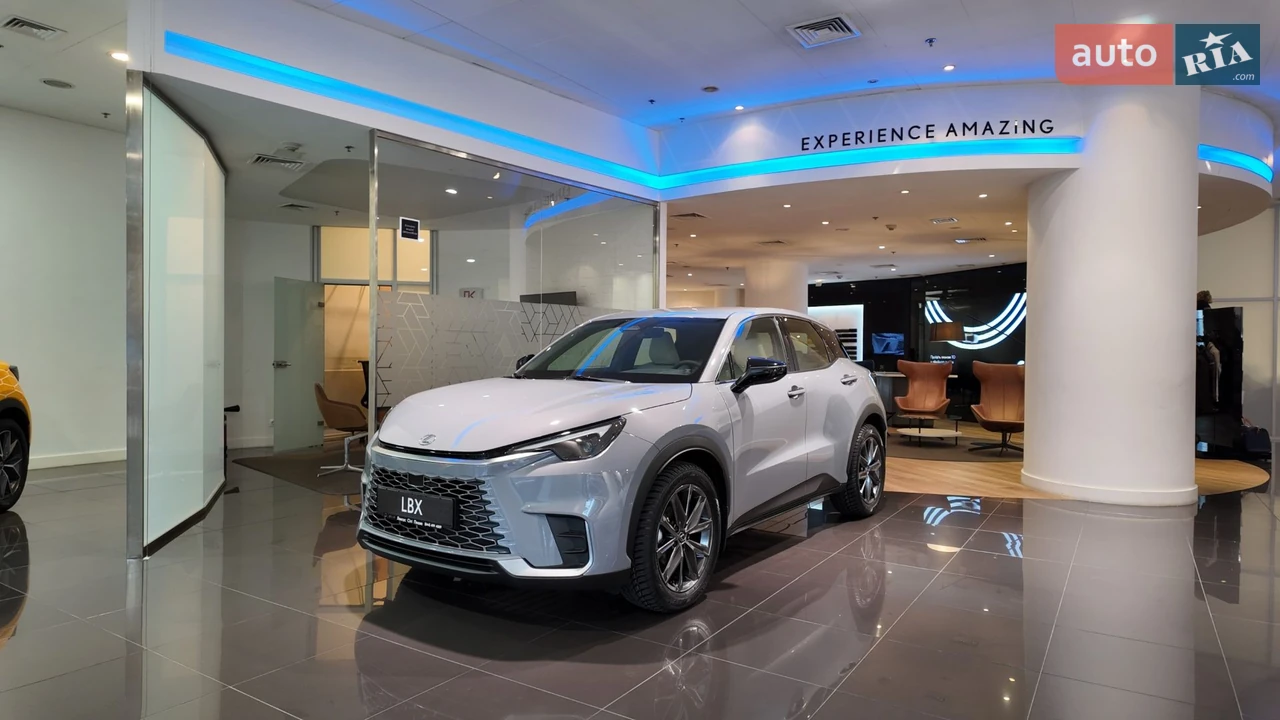Lexus-4