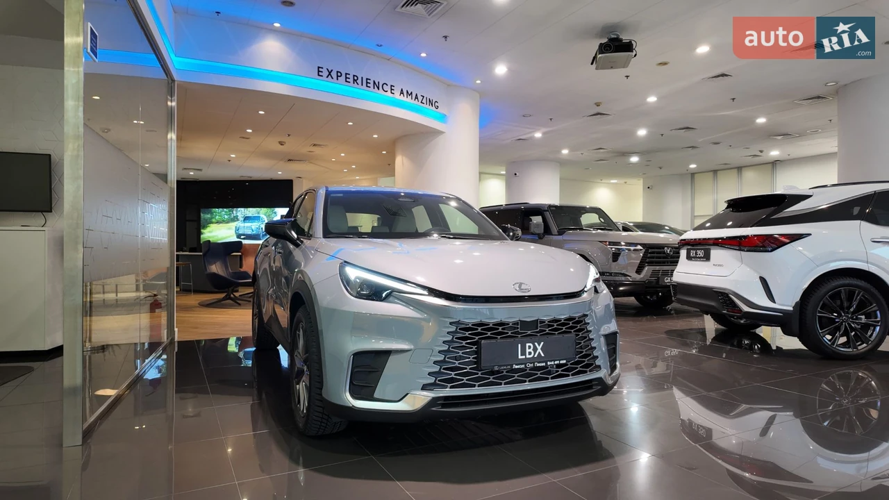 Lexus-6