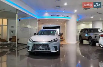 Lexus LBX