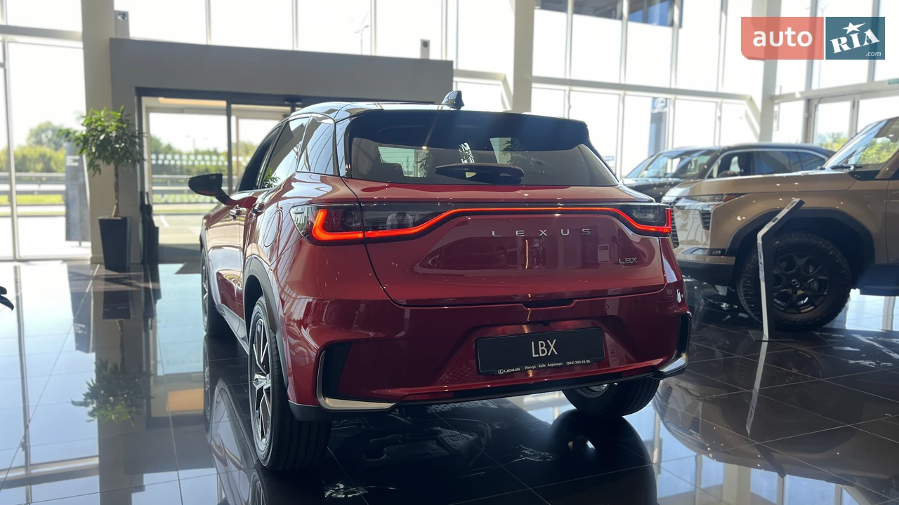 Lexus-11