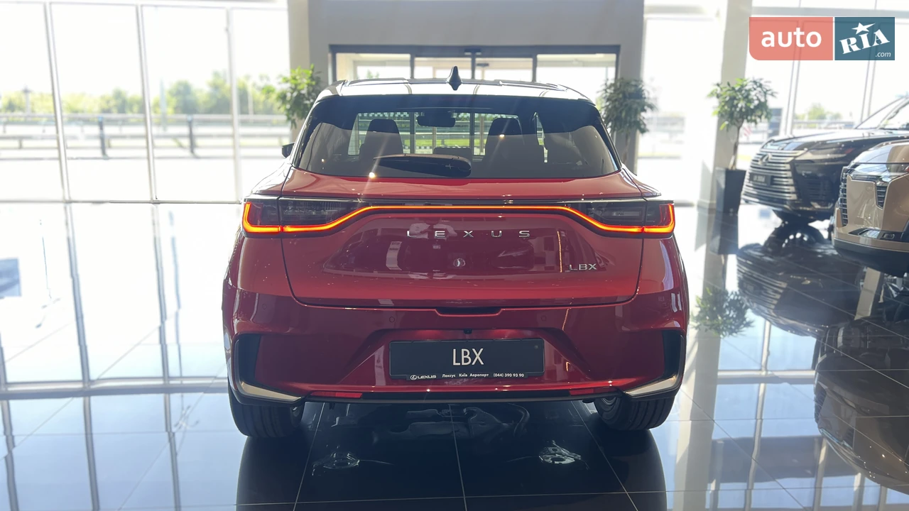 Lexus-13