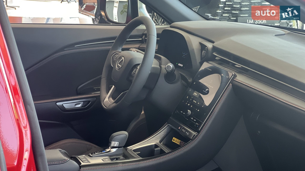 Lexus-14